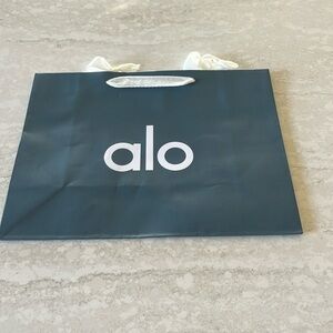 Alo Gift Bag